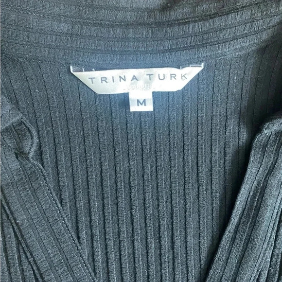 Trina Turk Black short sleeve ribbed shirt with collar size M - Picture 7 of 8
